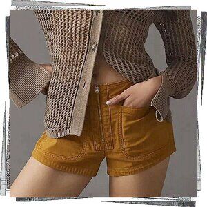 NWOT: Bronze / Tan Zip Front Shorts w Patch Pockets (4) by Anthropologie